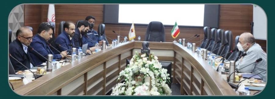 جلسه ارزیابی عملکرد شرکت وفا با حضور مهندس عباس زاده مدیر عامل هلدینگ فولاد خوزستان